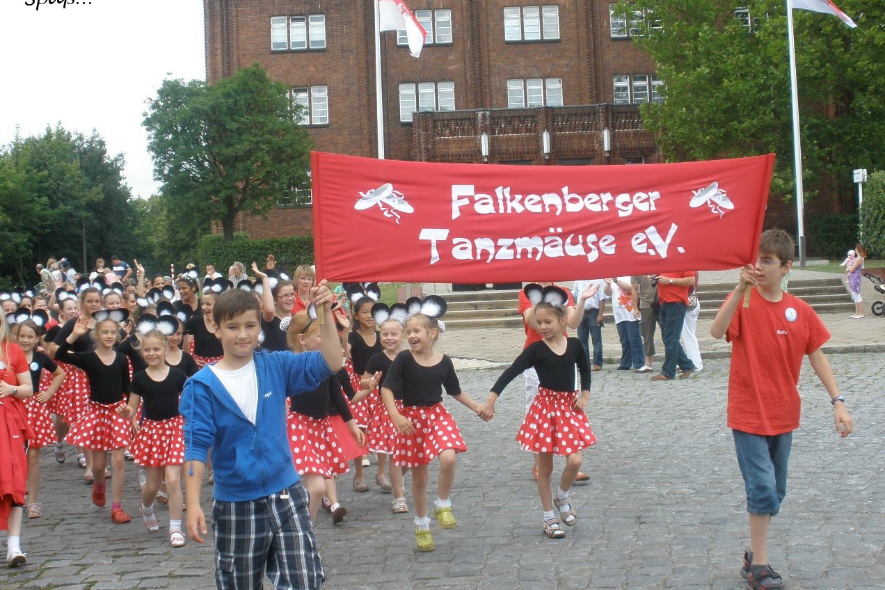 1. Brandenburger Tanzfest in Neuenhagen: 54. Falkenberger Tanzmaeuse